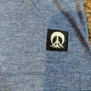 Gnarly Shirts - Gnarly peace sign tee Gnarly Shirts - Gnarly peace sign tee